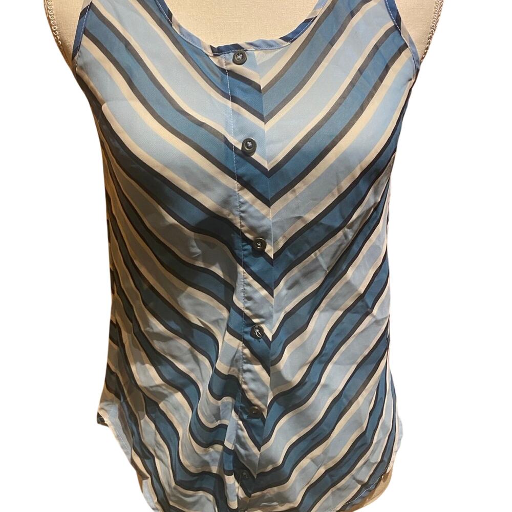 E hanger M Size Small Boho Cottage Crochet back sleeveless Blouse Office Work